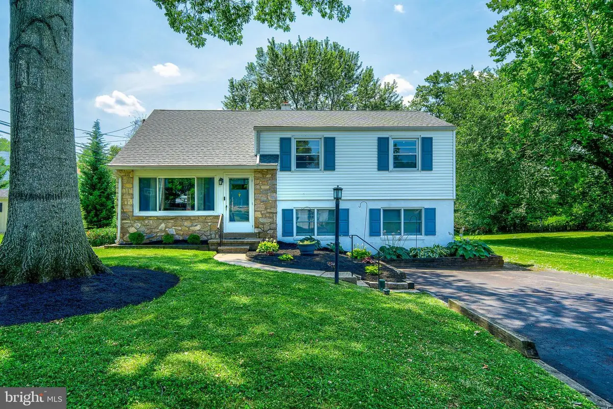 1008 Pioneer Rd, Lansdale, PA 19446 - #1