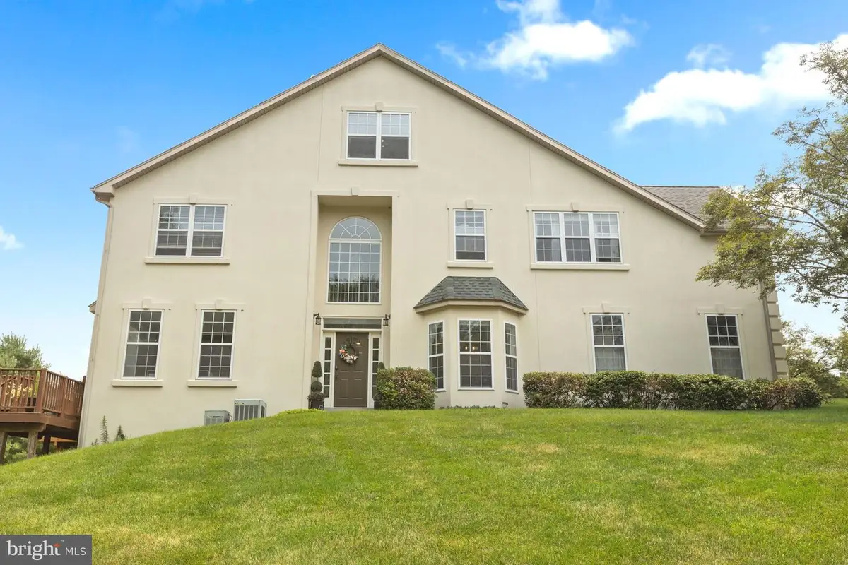 326 Silo Mill Ln, Lansdale, PA 19446 - #1