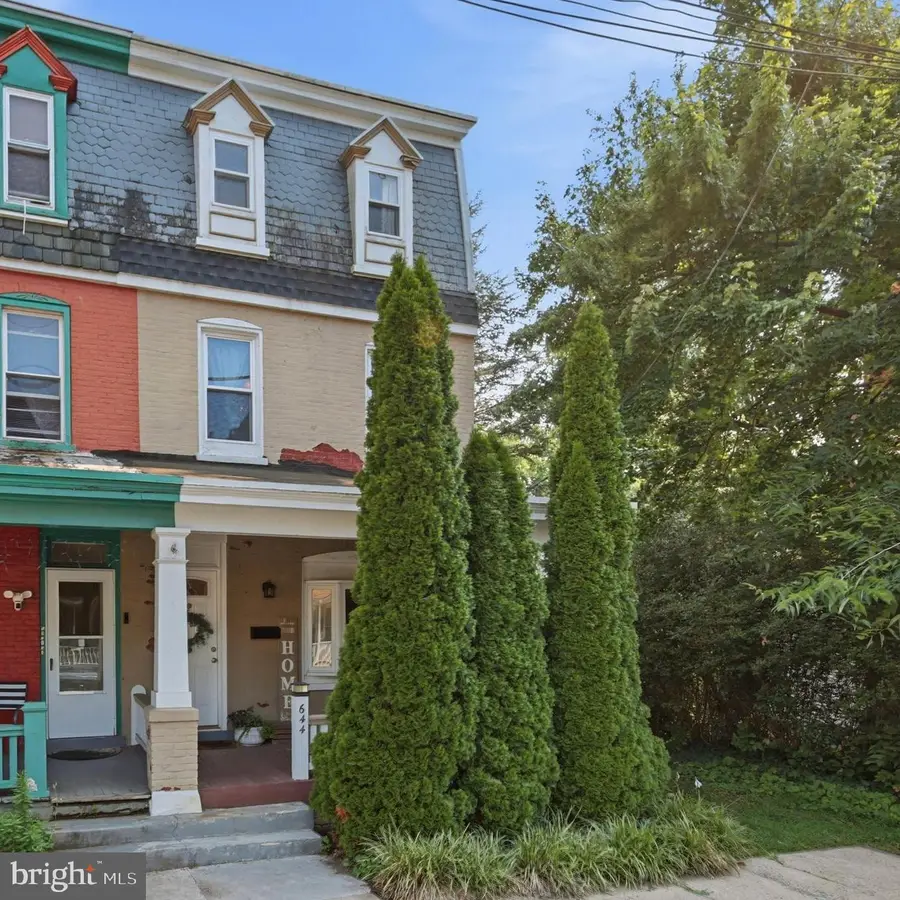 644 Chestnut St, Pottstown, PA 19464 - #2
