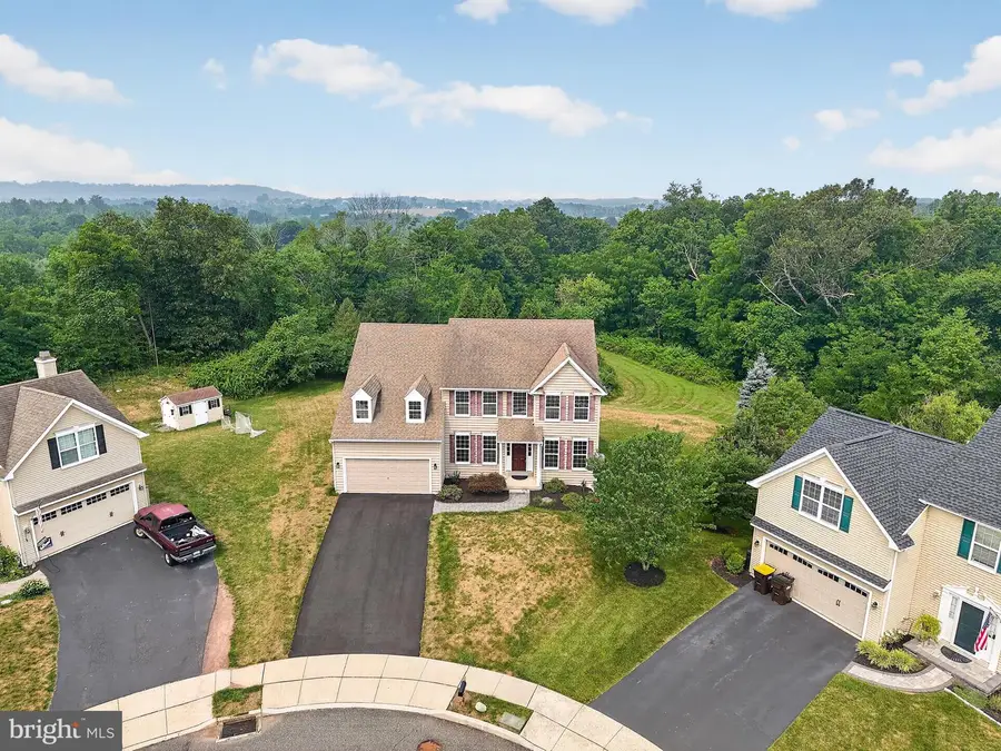 1100 Autumnview Ln, Pottstown, PA 19464 - #2