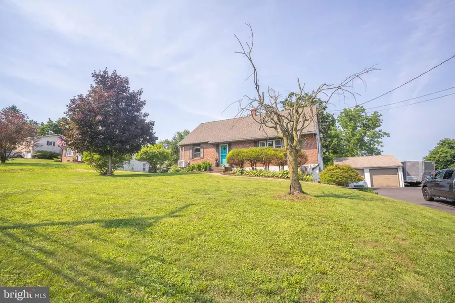 882 Allentown, Telford, PA 18969 - #2