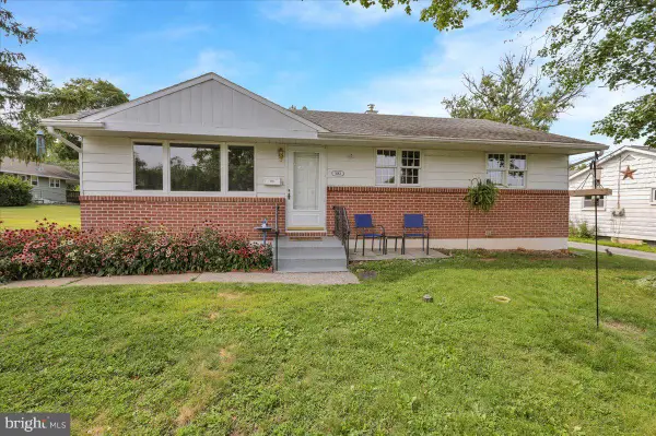 1063 Hale St, POTTSTOWN, PA 19464