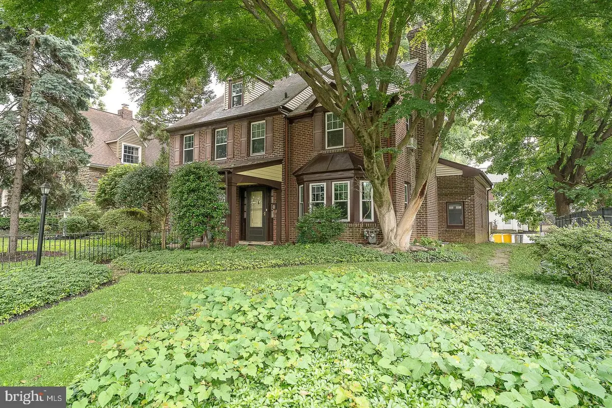 52 Rock Glen Rd, Wynnewood, PA 19096 - #1