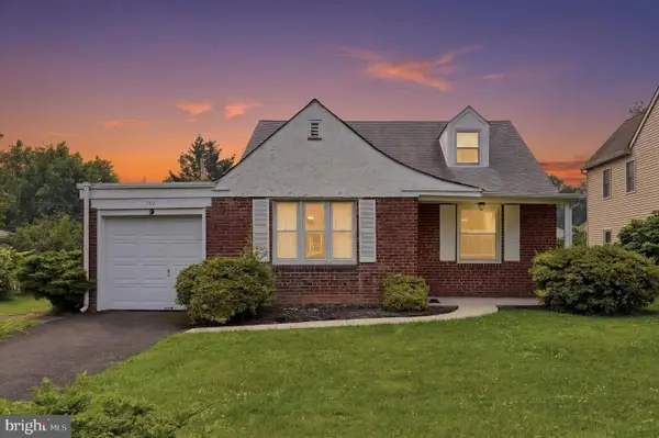727 Cottage Rd, GLENSIDE, PA 19038