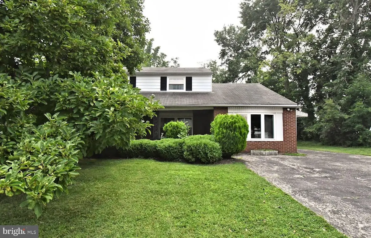 495 Regimental Rd, King Of Prussia, PA 19406 - #1