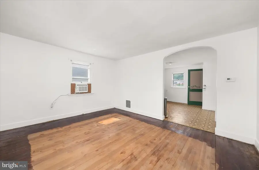 138 W Sixth St, Pottstown, PA 19464 - #3