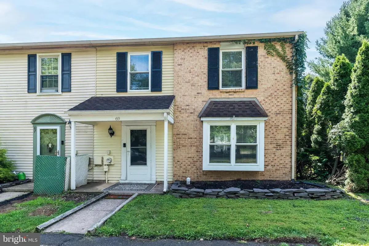 69 Logger Mill Rd, Horsham, PA 19044 - #1