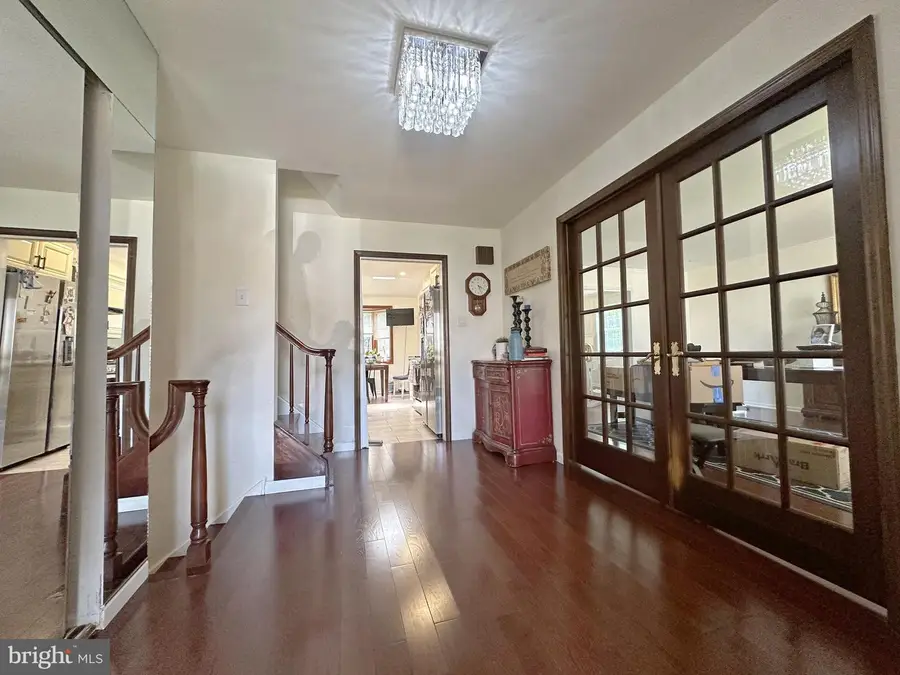 182 Marc Ln, Huntingdon Valley, PA 19006 - #2