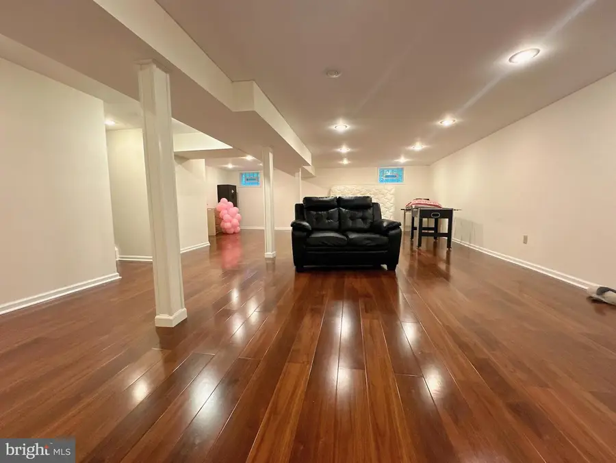 182 Marc Ln, Huntingdon Valley, PA 19006 - #3
