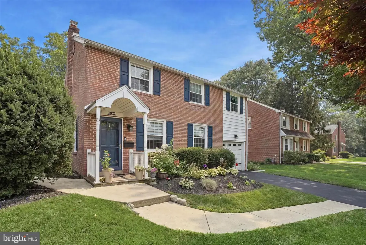 3032 Edmonds Rd, Lafayette Hill, PA 19444 - #1