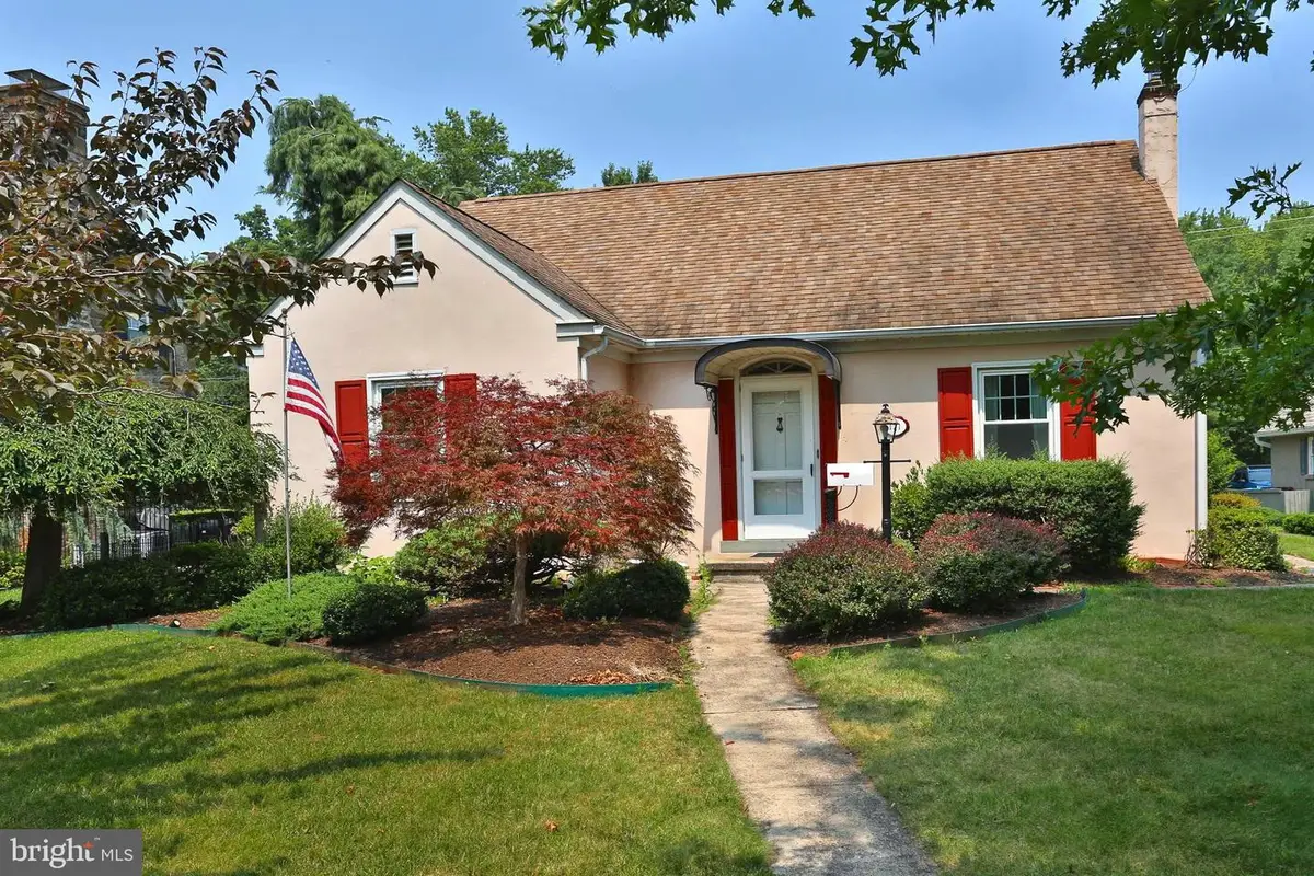 121 Oak Dr, Lansdale, PA 19446 - #1
