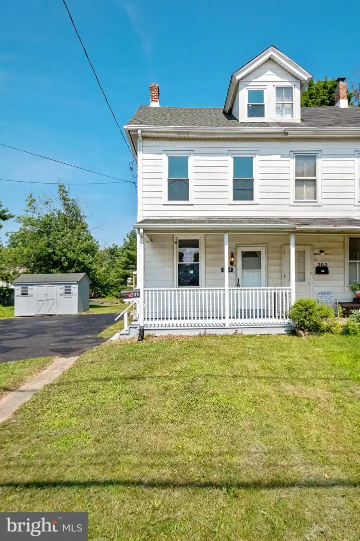 204 Elm Ave, North Wales, PA 19454 - #2