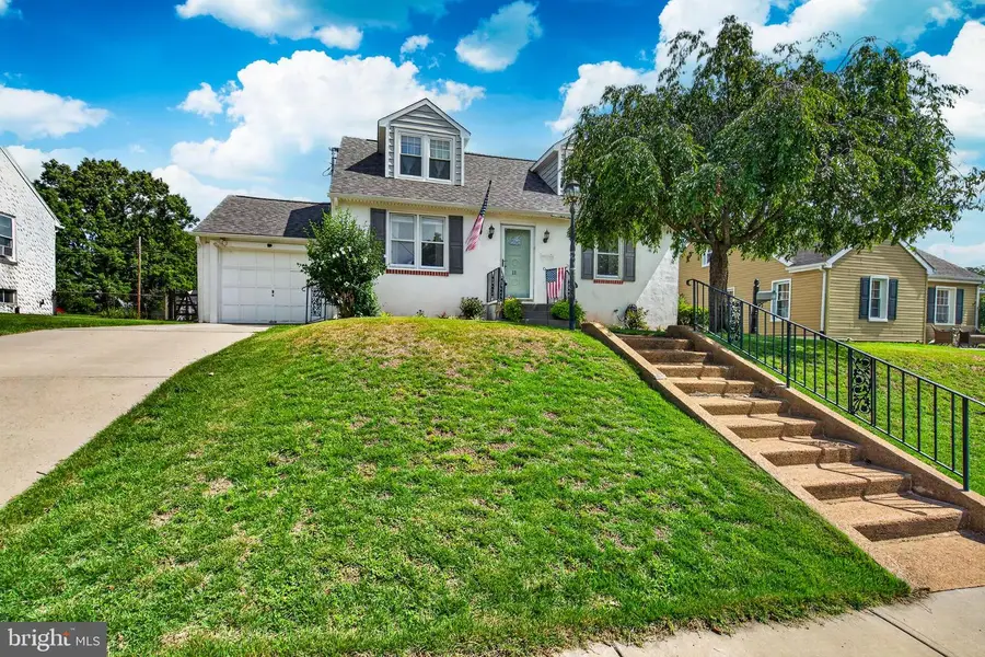 11 W Eighth St, Pottstown, PA 19464 - #3