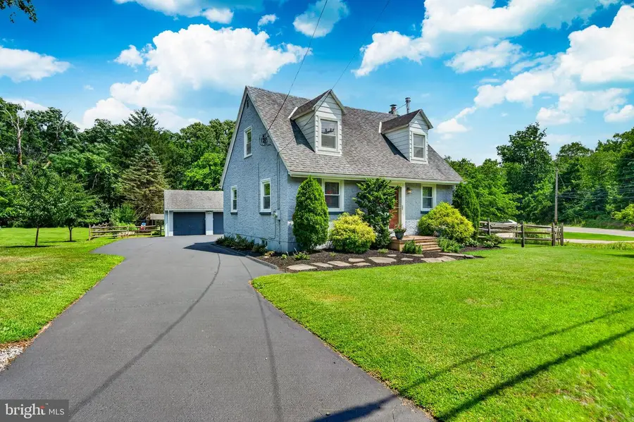 547 Limerick Center Rd, Royersford, PA 19468 - #2
