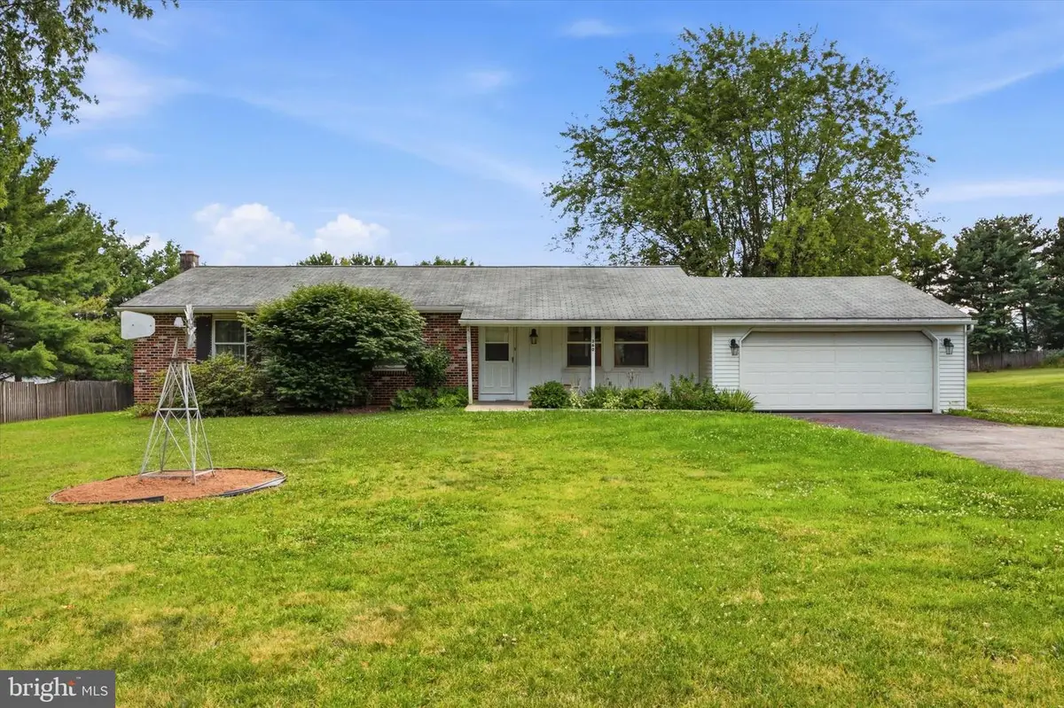 360 Oak Dr, Harleysville, PA 19438 - #1