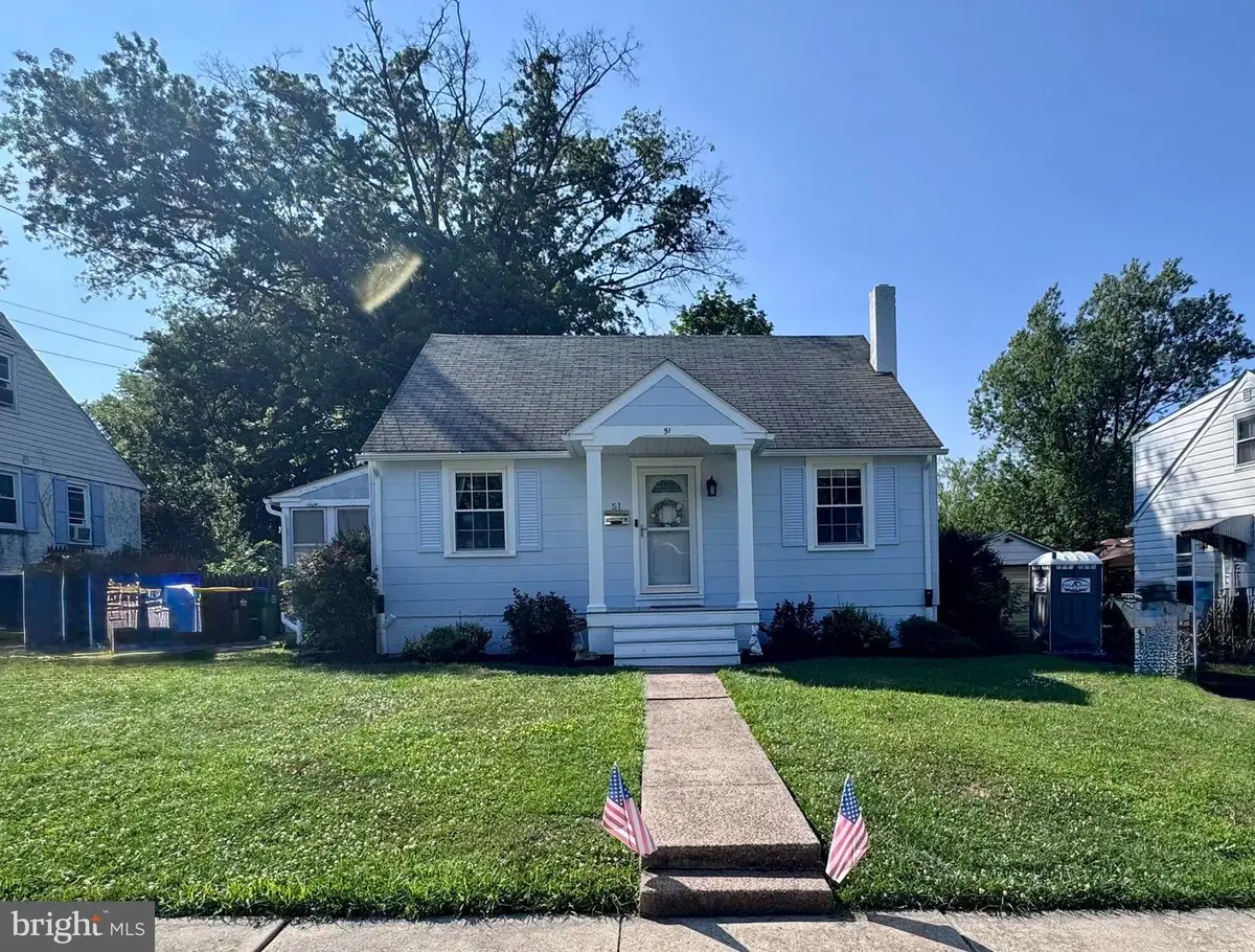 51 E School St, Hatfield, PA 19440 - #1