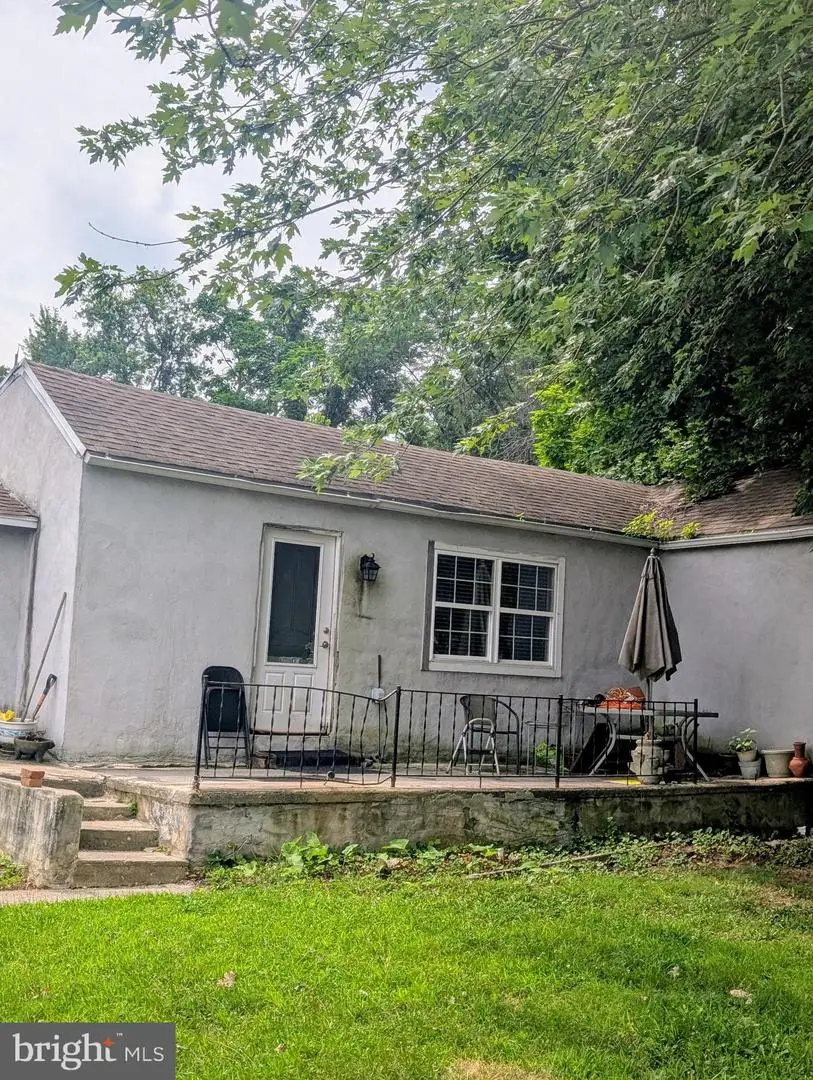 3200 Butchers Ln, Norristown, PA 19401 - #1