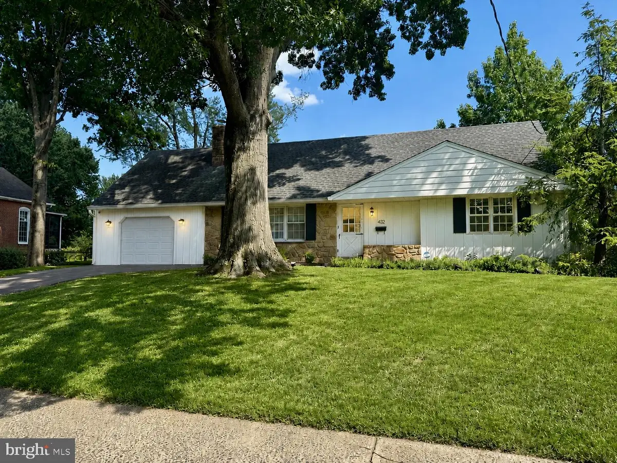 432 E Summit St, Souderton, PA 18964 - #1
