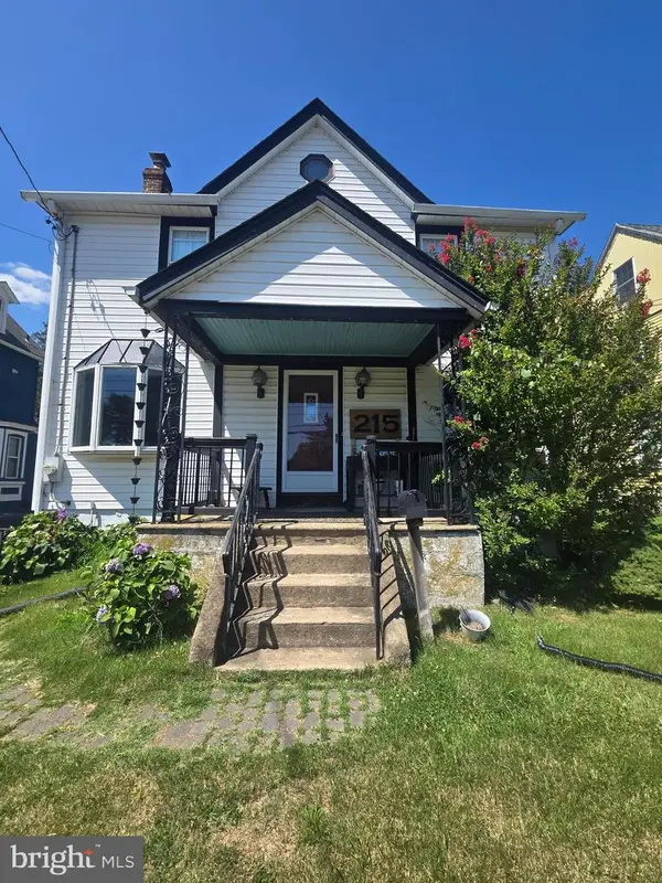 215 Byberry Ave, HATBORO, PA 19040