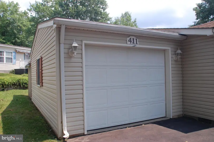 411 Westbury Dr, Souderton, PA 18964 - #3