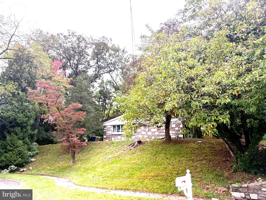 500 Martin Ln, Dresher, PA 19025 - #2