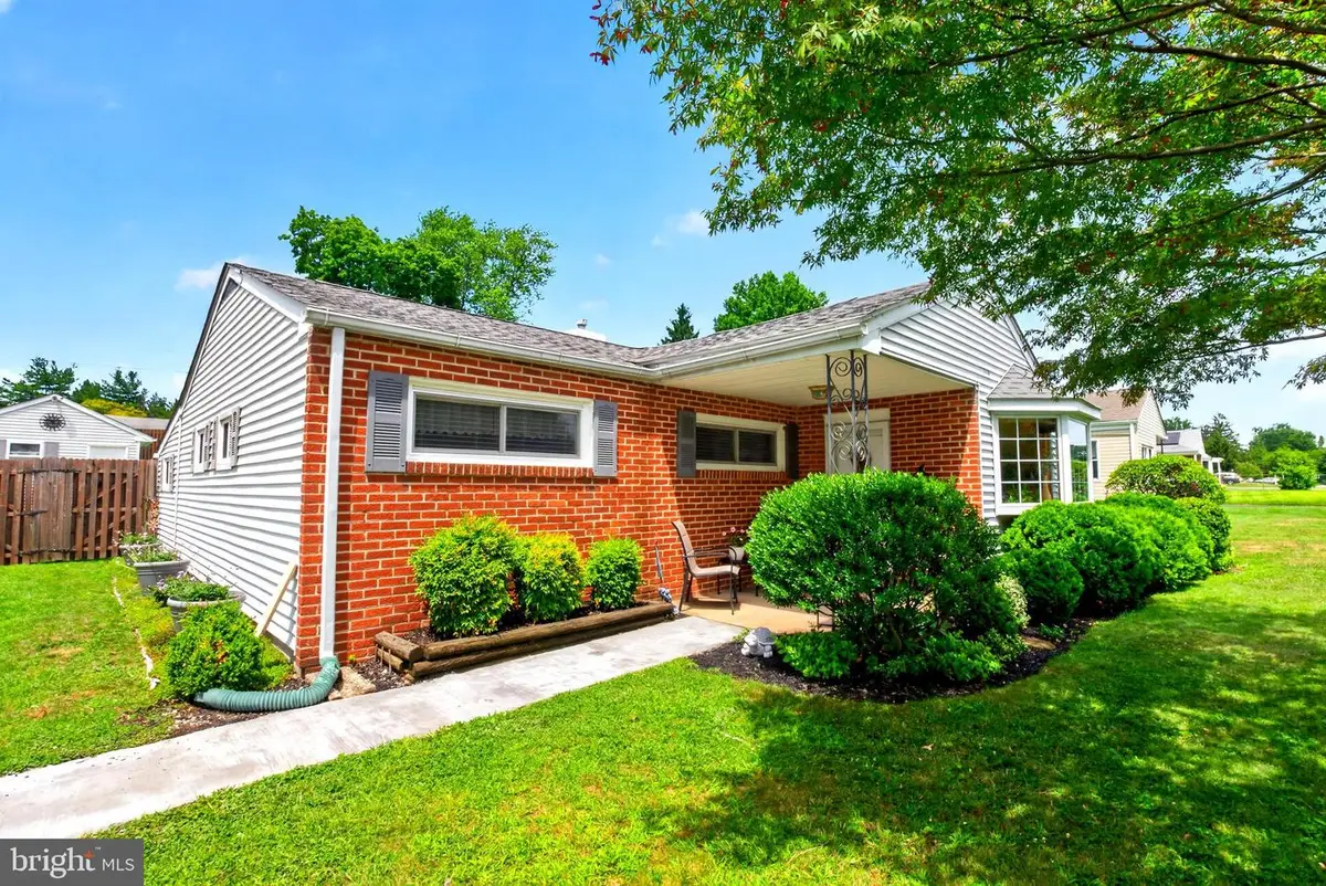 29 Evans Rd, Norristown, PA 19403 - #1