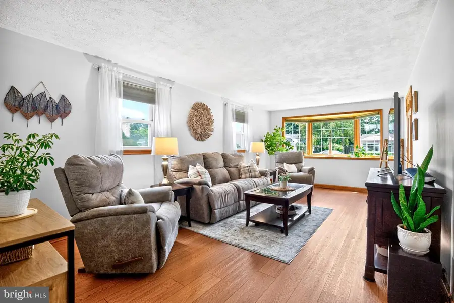 29 Evans Rd, Norristown, PA 19403 - #3