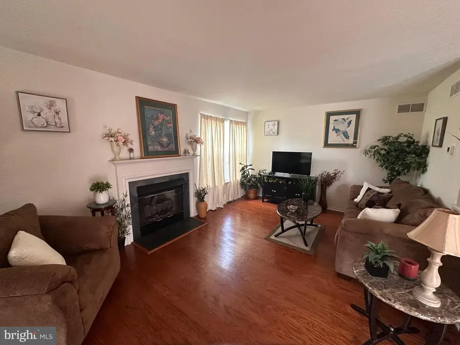 348 Bluestone Ct, Collegeville, PA 19426 - #2