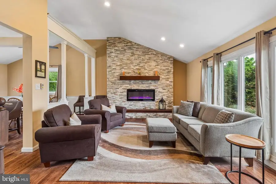 672 Killdeer Ln, Huntingdon Valley, PA 19006 - #3