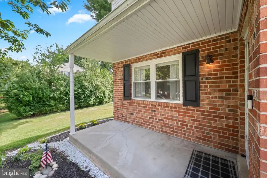 621 Crestwyck Dr, King Of Prussia, PA 19406 - #3