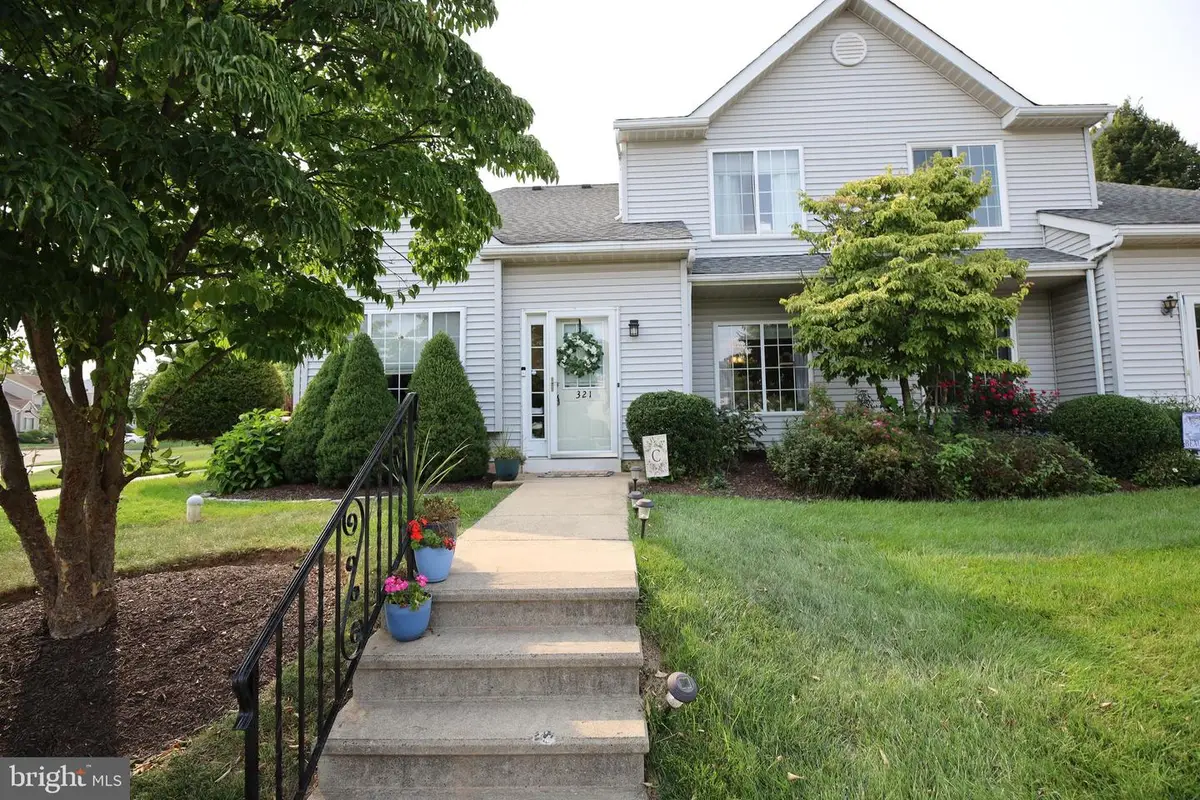 321 Wind Ripple Ct, Harleysville, PA 19438 - #1