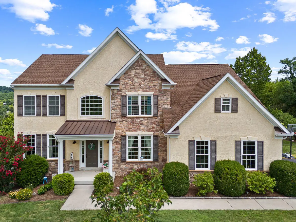 2124 Arbordale Cir, Schwenksville, PA 19473 - #1