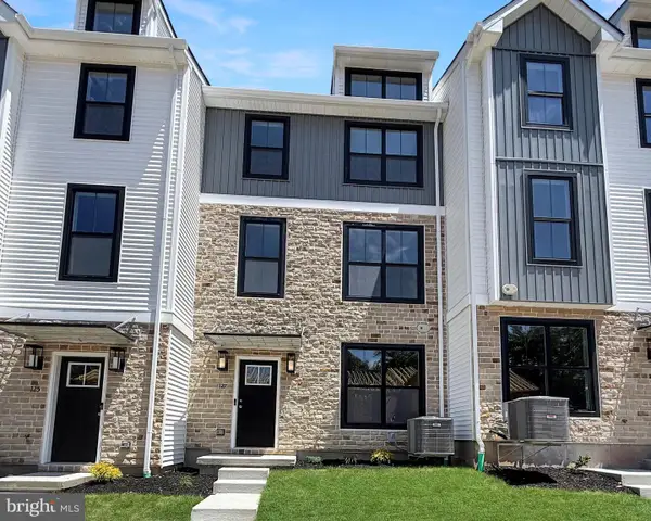 127 Cobblestone Dr #4-26, HARLEYSVILLE, PA 19438