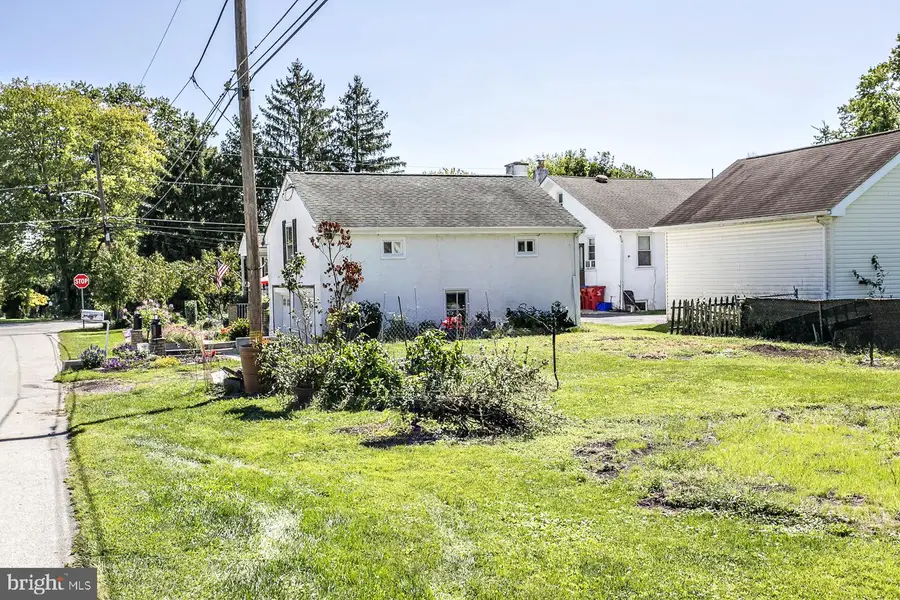 104 Farview Ave, Norristown, PA 19403 - #2