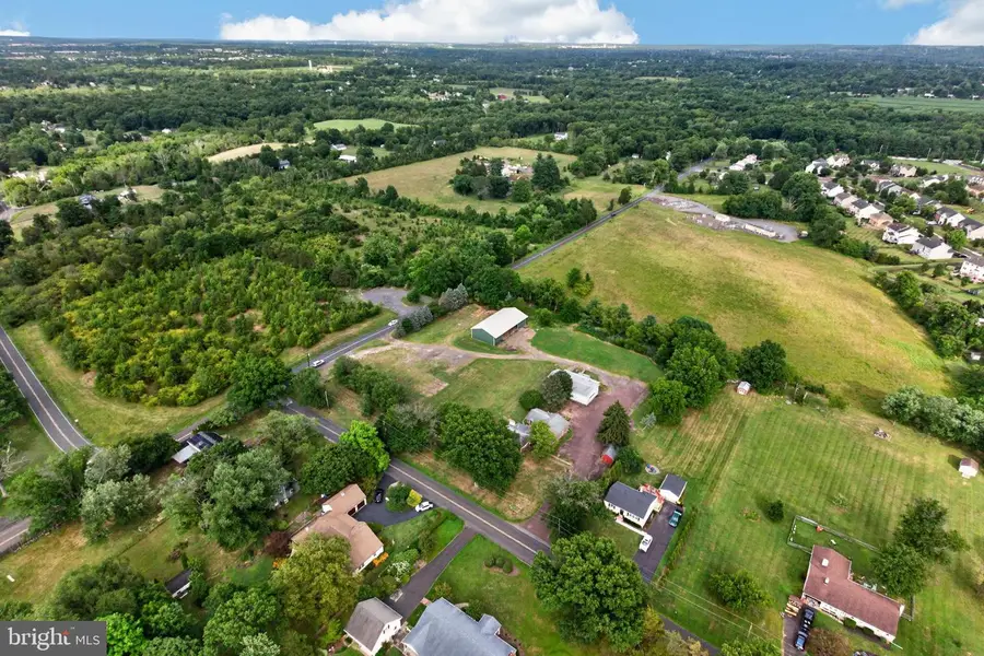 2114 Store Rd, Skippack, PA 19474 - #2