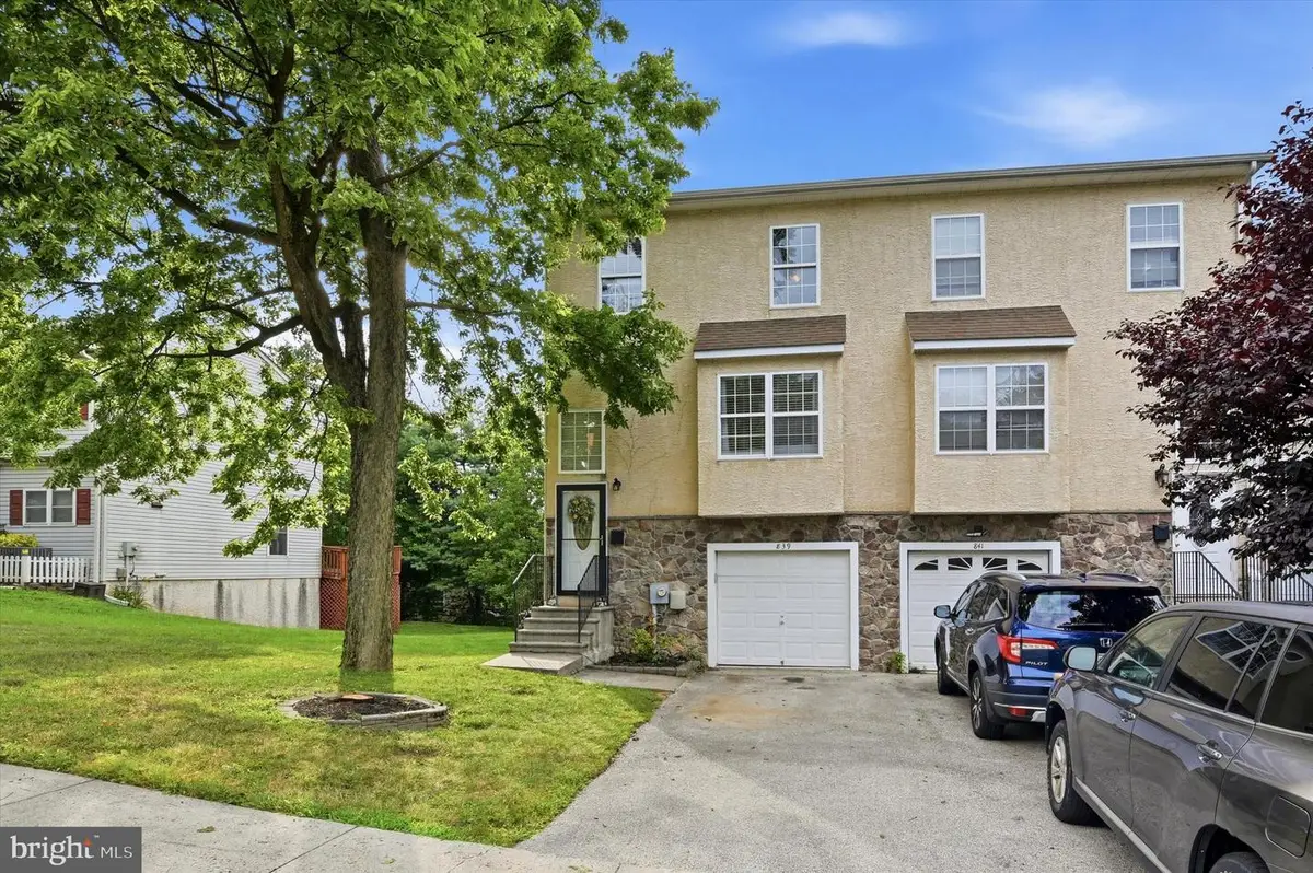 839 High St, Norristown, PA 19401 - #1
