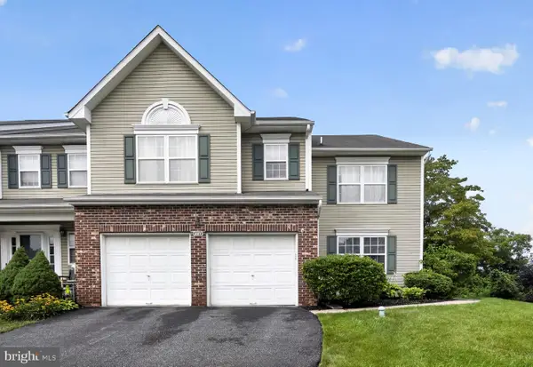 227 Stewart Ct #27, PLYMOUTH MEETING, PA 19462