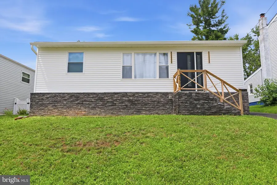 1230 Hall Ave, Abington, PA 19001 - #2