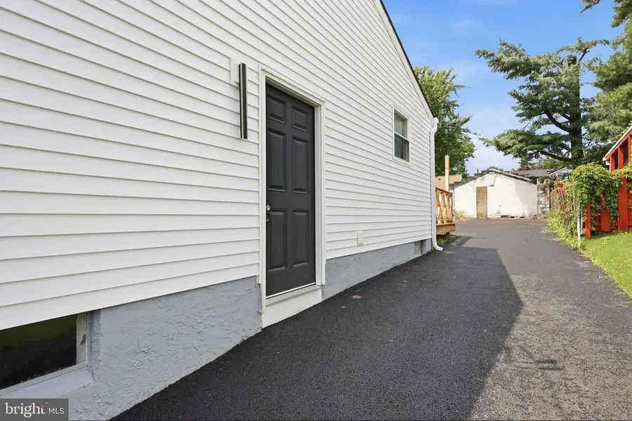 1230 Hall Ave, Abington, PA 19001 - #3