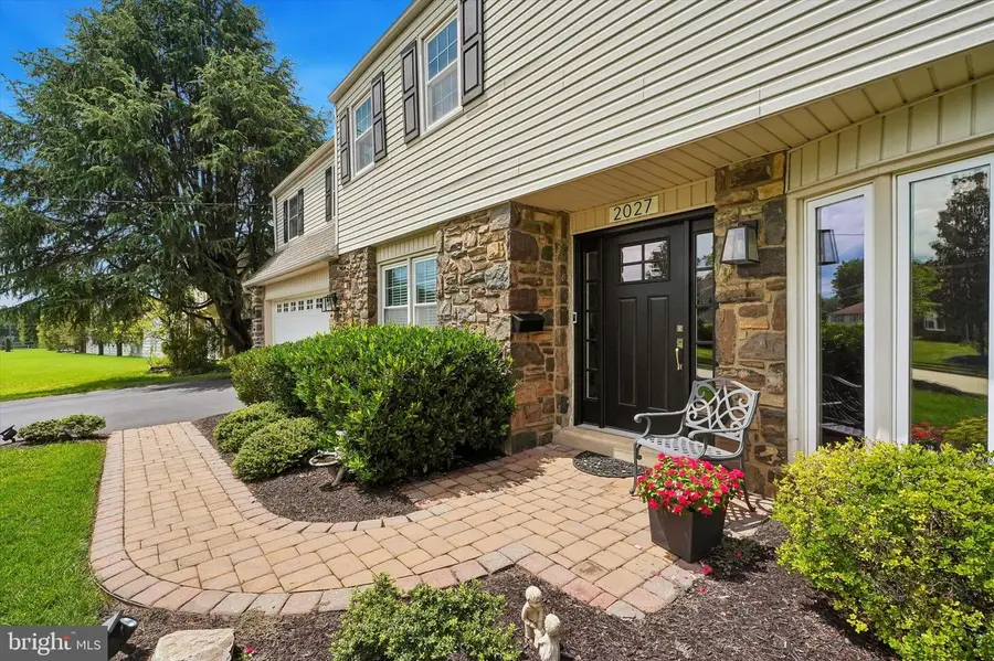 2027 Wisteria Ln, Lafayette Hill, PA 19444 - #2