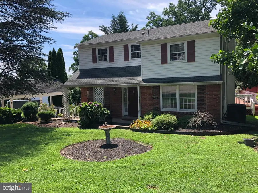 659 Roberts Ave, Glenside, PA 19038 - #2