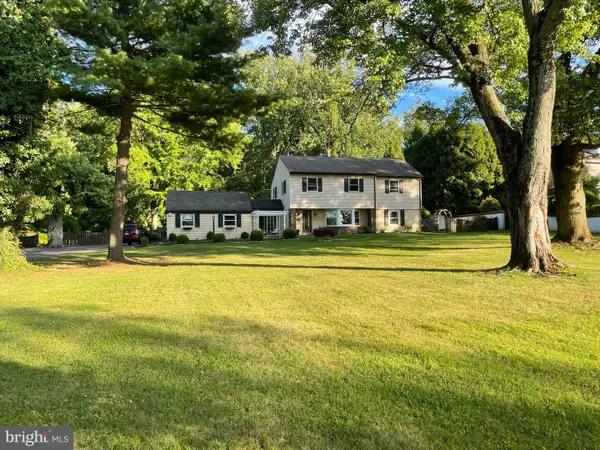 1305 Twining Rd, DRESHER, PA 19025