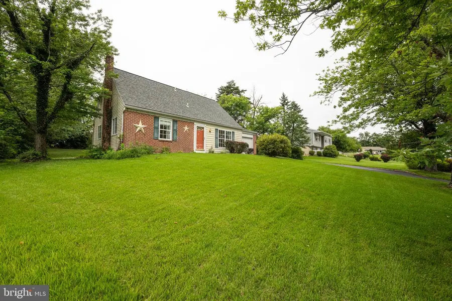 134 Primrose Ln, Pottstown, PA 19464 - #2