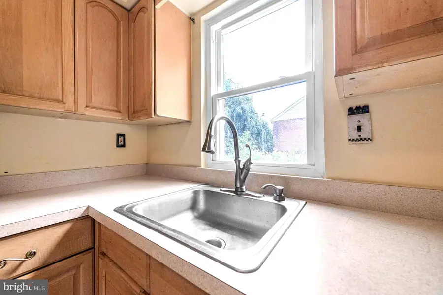 215 Goshen Rd, Schwenksville, PA 19473 - #3