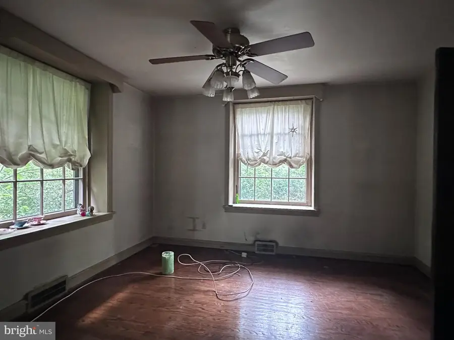961 Old Huntingdon Pike, Huntingdon Valley, PA 19006 - #3