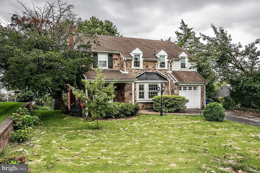 54 Burnside Ave, Norristown, PA 19403 - #2