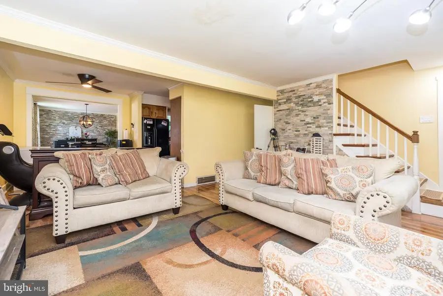 51 Saint Dunstans Rd, Hatboro, PA 19040 - #3