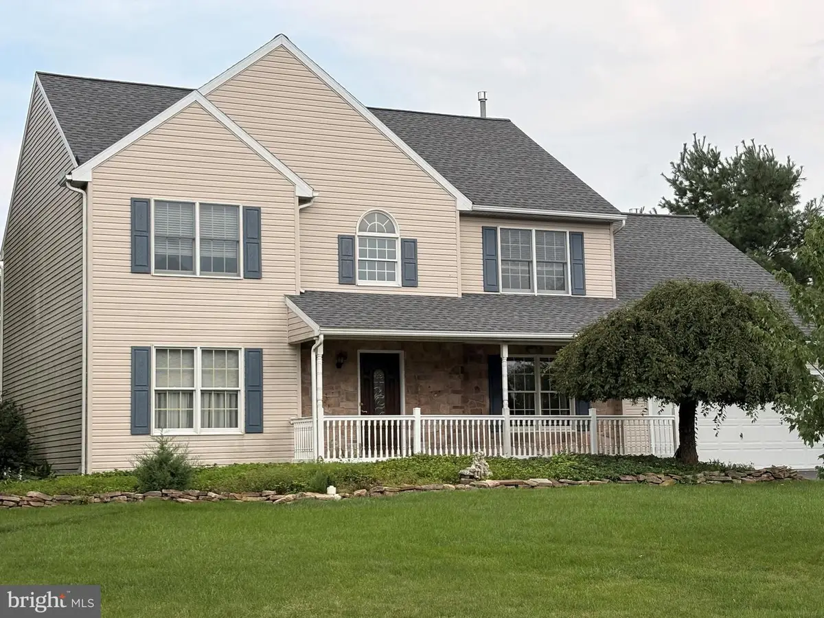 2195 Martin Dr, Gilbertsville, PA 19525 - #1