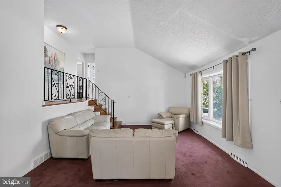 707 Fitzwatertown Rd, Glenside, PA 19038 - #3