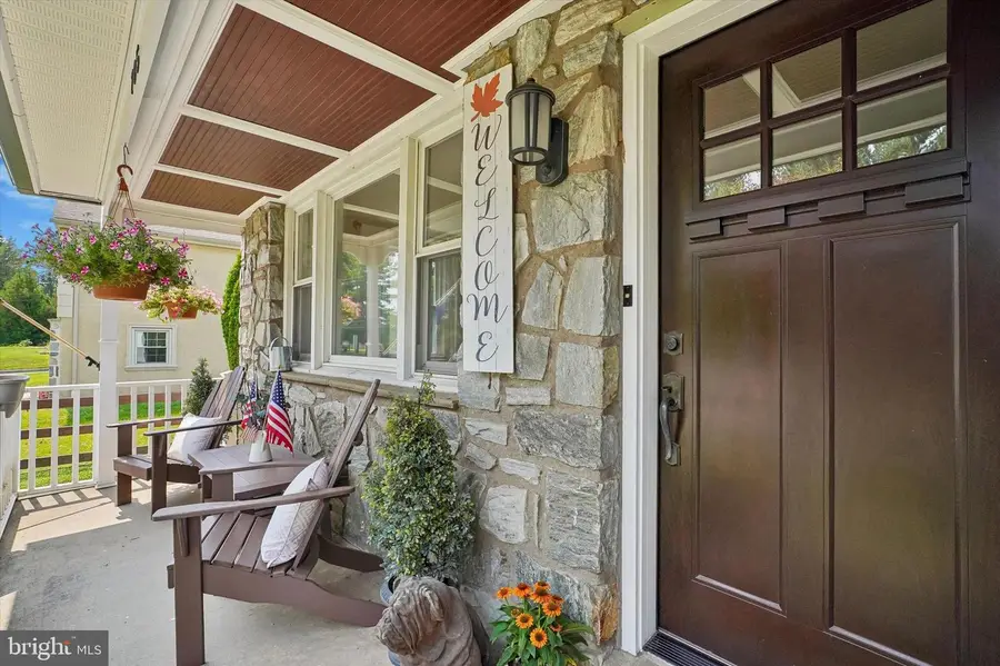 705 Hollow Rd, Phoenixville, PA 19460 - #2